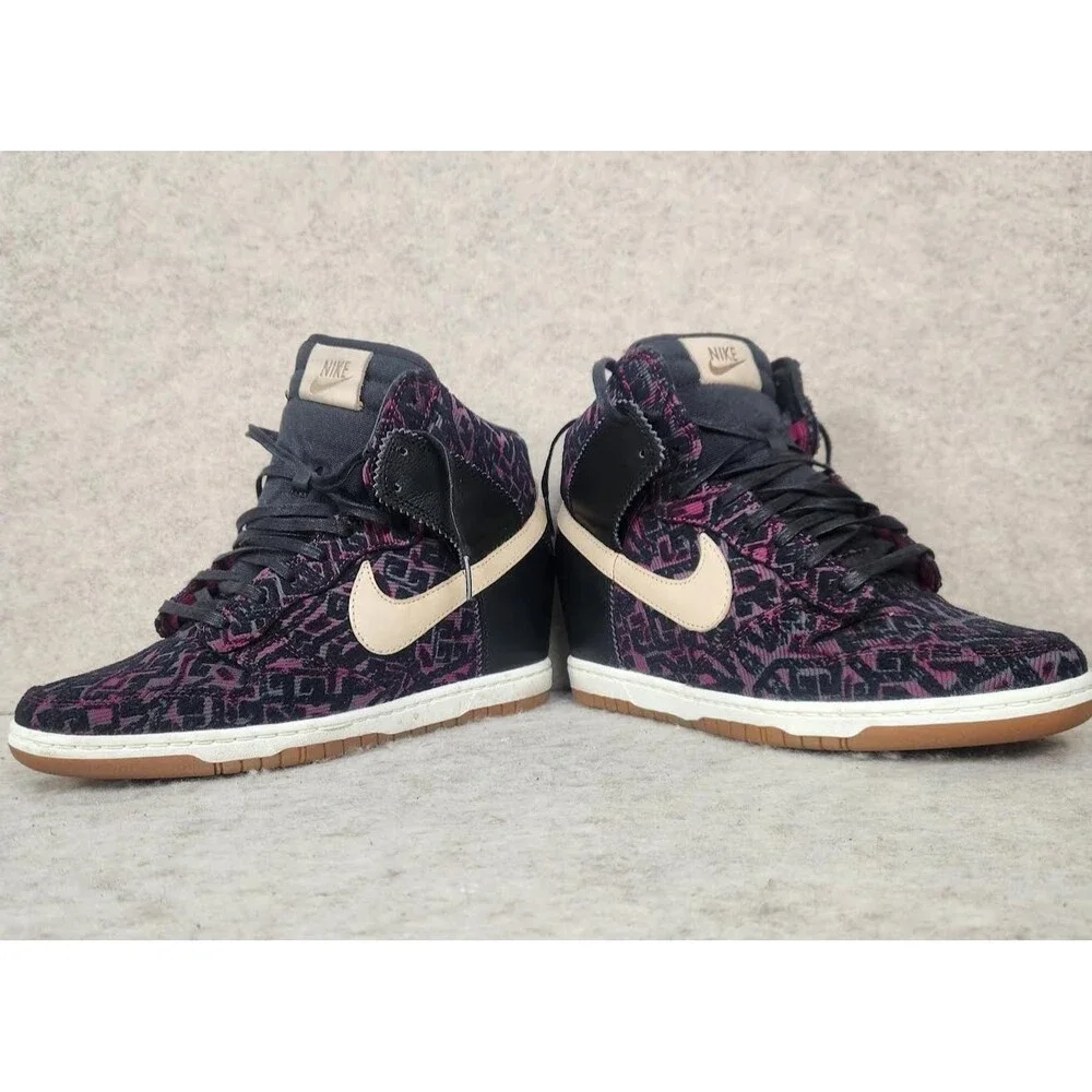 Nike Women's Dunk Sky Hi Premium 